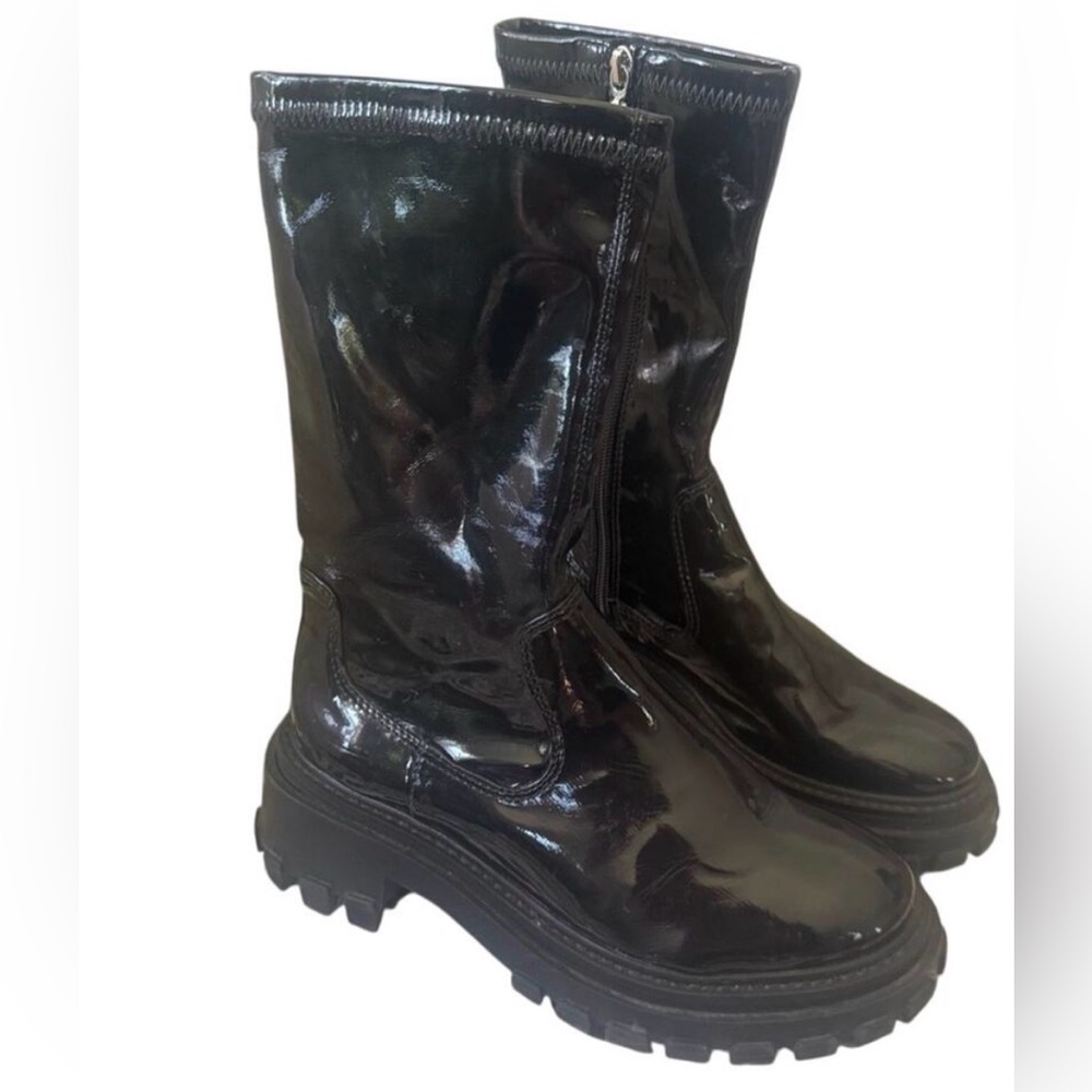 Schutz Black Lug Sole Black Boots Women’s 7.5